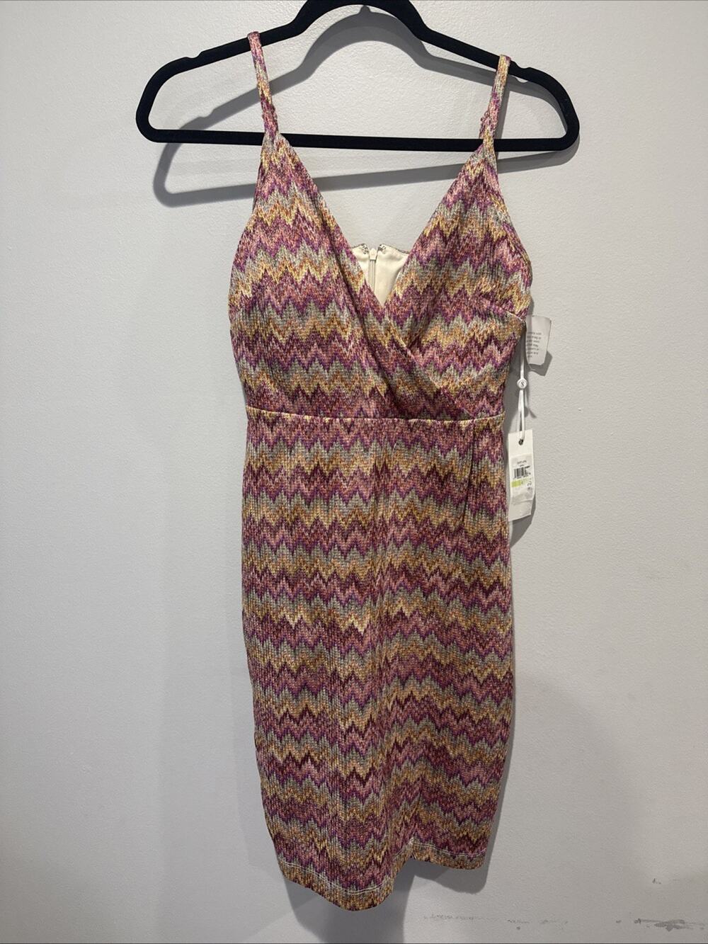 Women Siena Chevron Midi Dress Sleeveless Bodycon Vneck Boho Indie Lined Size 4
